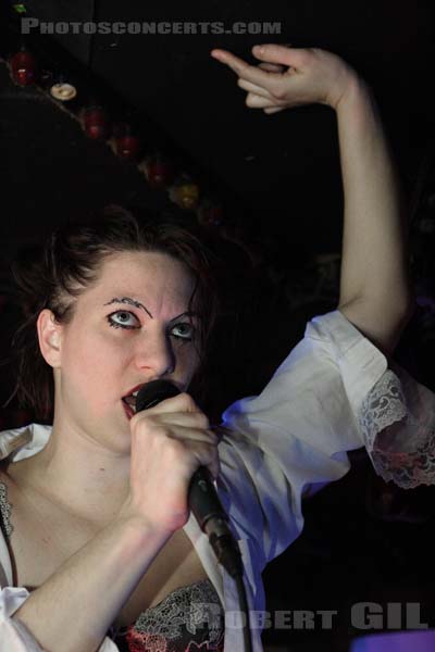 THE DRESDEN DOLLS - 2006-02-16 - PARIS - Le Klub - 